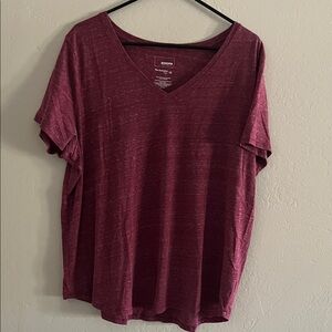 Women's V-Neck Short Sleeve Tee - Burgundy